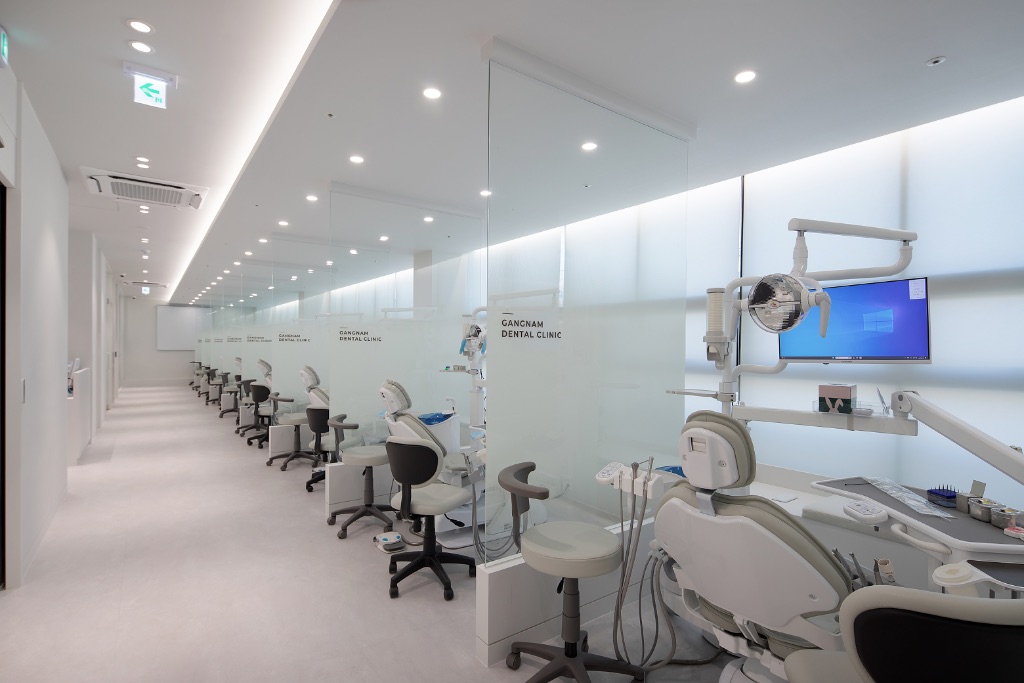 강남치과의원 진료실